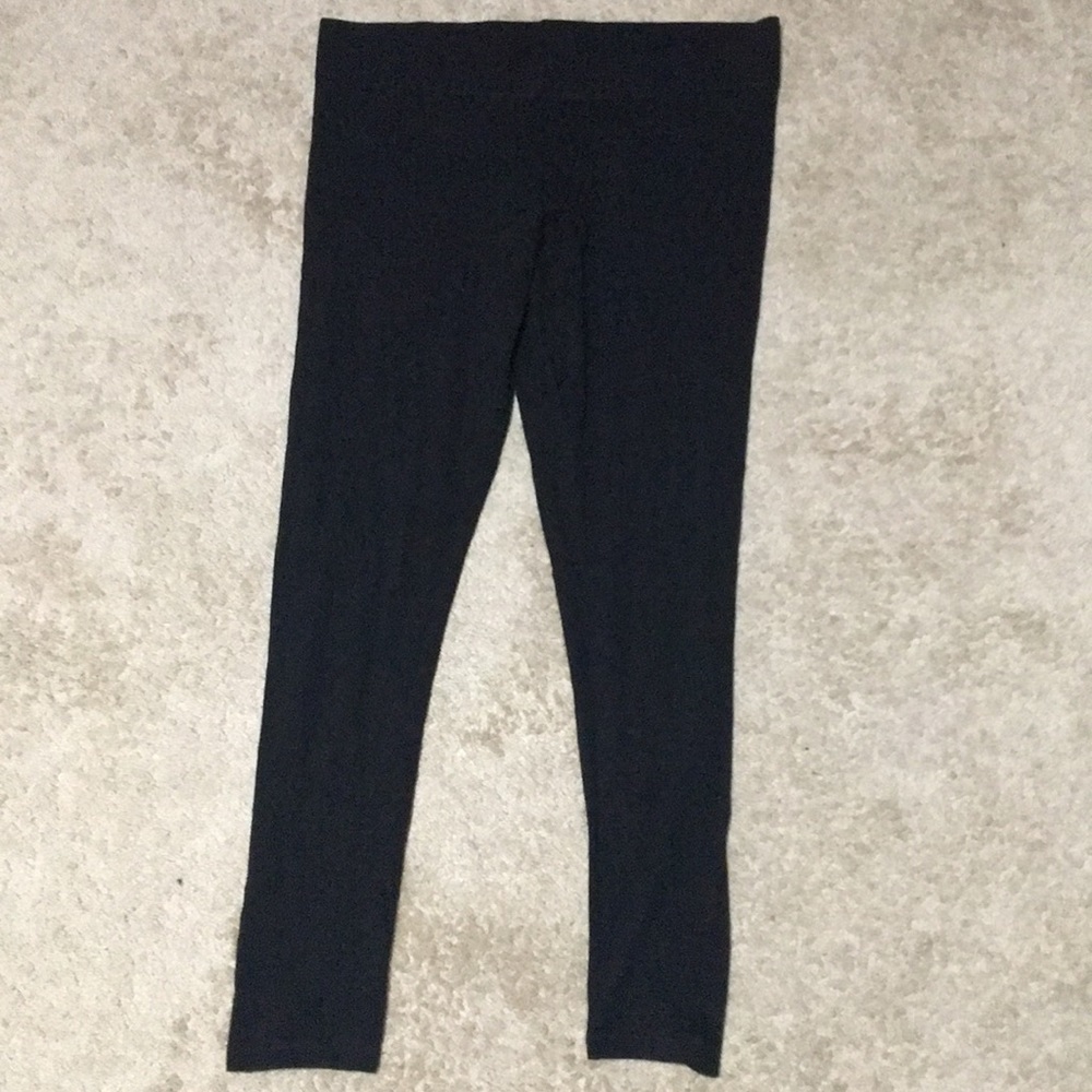 Black leggings